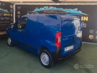Usata Peugeot Bipper 68 CV (50 kW) 2008 Bluazzurro Monovolume