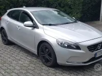 Usata Volvo V40 120 CV (88 kW) 2018 Grigio Station wagon