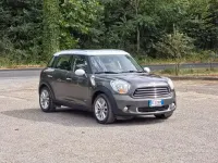 Usata Mini Cooper D Countryman 111 CV (81 kW) 2011 Marrone SUV