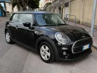 Usata Mini ONE 75 CV (55 kW) 2020 Nero Utilitaria