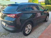 Usata Opel Grandland X Innovation 120 CV (88 kW) 2018 Nero SUV