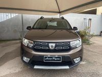 Usata Dacia Sandero Stepway 90 CV (66 kW) 2019 Marrone Berlina