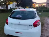 Usata Peugeot 208 2015 Bianco Utilitaria