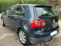 Usata VW Golf IV Sportline 140 CV (102 kW) 2004 Blu Utilitaria