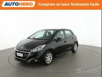 Usata Peugeot 208 Active 68 CV (50 kW) 2015 Nero Utilitaria