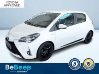 Usata Toyota Yaris Hybrid Active 100 CV (73 kW) 2019 Bianco pastello Berlina