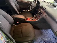 Usata Mercedes C200 Elegance 163 CV (119 kW) 2005 Grigio Station wagon