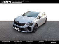 Usata Renault Clio V Esprit Alpine 145 CV (106 kW) 2024 Grigio chiaro