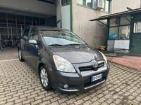 usata Toyota Corolla Verso 2.2 turbo diesel