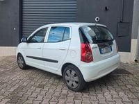 Usata Kia Picanto 65 CV (47 kW) 2011 Bianco Utilitaria