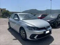 Usata VW Polo Life 95 CV (69 kW) 2023 Argento Utilitaria
