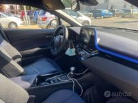 Usata Toyota C-HR 98 CV (72 kW) 2017 SUV