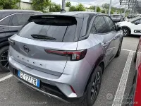 Usado Opel Mokka 136 CV (100 kW) 2025 Gris SUV