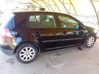 Usata VW Golf V 105 CV (77 kW) 2004 Nero Utilitaria