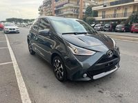Usata Toyota Aygo X-play 72 CV (52 kW) 2019 Grigio Utilitaria
