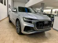 Usata Audi Q8 S-Line 340 CV (250 kW) 2021 Argento SUV