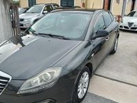 Usata Lancia Delta 119 CV (87 kW) 2012 Grigio Utilitaria