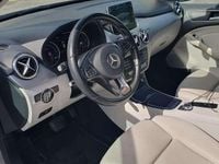 Usata Mercedes B180 109 CV (80 kW) 2016 Grigio Monovolume