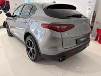 Usata Alfa Romeo Stelvio Executive 210 CV (154 kW) 2017 Grigio SUV
