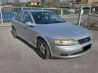 Usata Opel Vectra 101 CV (74 kW) 2000 Grigio Berlina