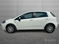 Usata Fiat Punto Street 69 CV (50 kW) 2014 Bianco Utilitaria