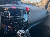 Usata Lancia Ypsilon 69 CV (50 kW) 2018 Grigio Utilitaria