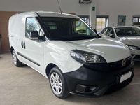 Usata Fiat Doblò Lounge 105 CV (77 kW) 2021 Bianco Monovolume