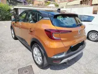 Usata Renault Captur Intens 101 CV (74 kW) 2020 Arancione SUV