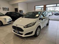 Usata Ford Fiesta 95 CV (69 kW) 2015 Bianco Berlina