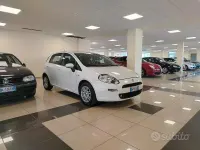 Usado Fiat Punto Street 75 CV (55 kW) 2014 Blanco Utilitario