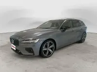 Usata Volvo V60 R-Design 250 CV (183 kW) 2021 Grigio Station wagon