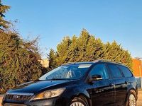 Usata Ford Focus Style 90 CV (66 kW) 2008 Nero Station wagon