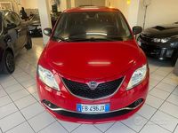 Usata Lancia Ypsilon Gold 69 CV (50 kW) 2015 Rosso Utilitaria