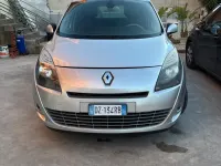 Usata Renault Scenic E-Tech 110 CV (80 kW) 2011 Grigio Monovolume