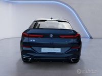Usata BMW X6 M Sport 340 CV (250 kW) 2021 Artik grau metallizzato SUV