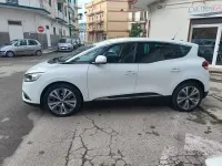 Usata Renault Scénic Intens 110 CV (80 kW) 2017 Bianco Monovolume