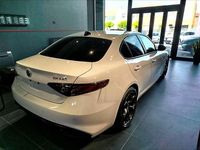 Usata Alfa Romeo Giulia 209 CV (153 kW) 2024 Bianco alfa Berlina