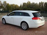 Usata Opel Insignia Cosmo 160 CV (117 kW) 2009 Bianco(met.) Station wagon