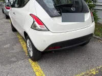 Usado Lancia Ypsilon 85 HP (62 kW) 2015 Branco Citadino