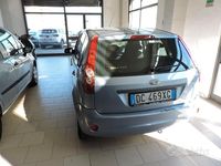 Usata Ford Fiesta 68 CV (50 kW) 2006 Blu Utilitaria