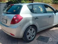 Usata Kia Ceed 109 CV (80 kW) 2008 Grigio Utilitaria