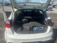 Usata Kia Rio 85 CV (62 kW) 2014 Bianco Berlina