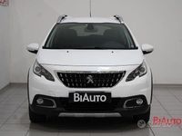 Usata Peugeot 2008 Allure 100 CV (73 kW) 2017 Bianco SUV
