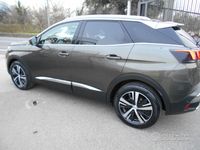 Usata Peugeot 3008 GT-line 130 CV (95 kW) 2019 Verde SUV