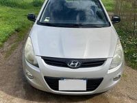 Usata Hyundai i20 78 CV (57 kW) 2010 Grigio Utilitaria