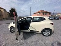 Usata Renault Clio IV Life 90 CV (66 kW) 2017 Beige Berlina