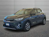 Usata Kia Stonic Style 120 CV (88 kW) 2022 Gray metallic SUV