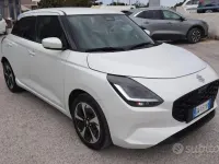 Usata Suzuki Swift 83 CV (61 kW) 2024 Bianco Utilitaria