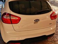 Usata Kia Rio 75 CV (55 kW) 2013 Bianco Utilitaria
