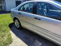 Usata Mercedes C220 Classic 143 CV (105 kW) 2003 Argento Berlina